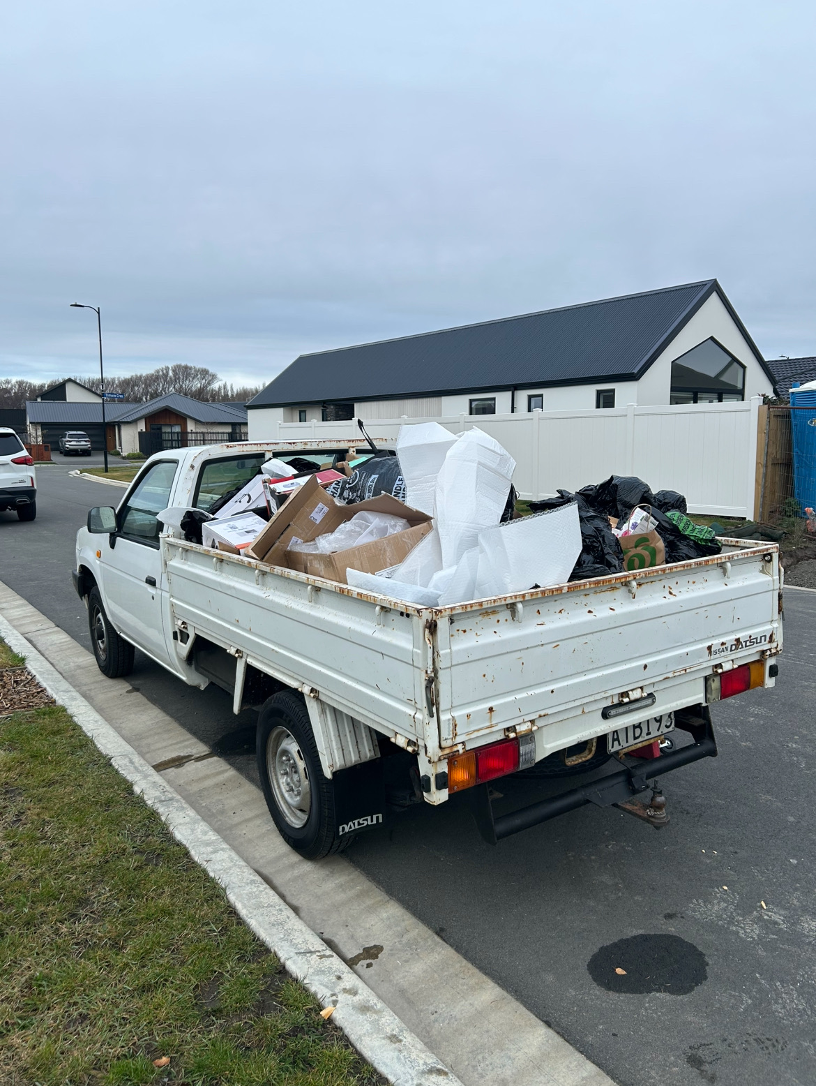 Sorting junk for reuse, recycling and disposal